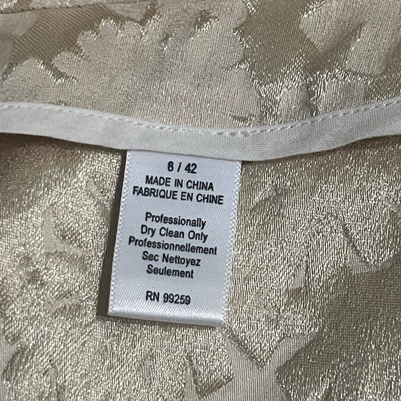 Vera Wang Lavender Label Ivory Cream Gold Metallic Sleeveless Peplum Blouse Bow - Picture 6 of 8